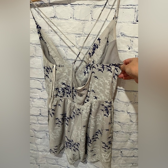 BCBGeneration grey Strappy Romper w/ Pockets Blue Birds Shorts Sz Medium - Picture 3 of 7